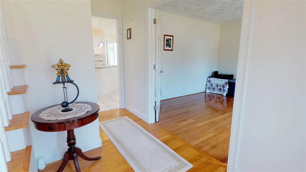 14 Sparrow Lane York ME 03909