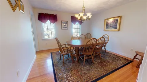 14 Sparrow Lane York ME 03909