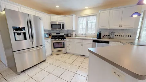 14 Sparrow Lane York ME 03909