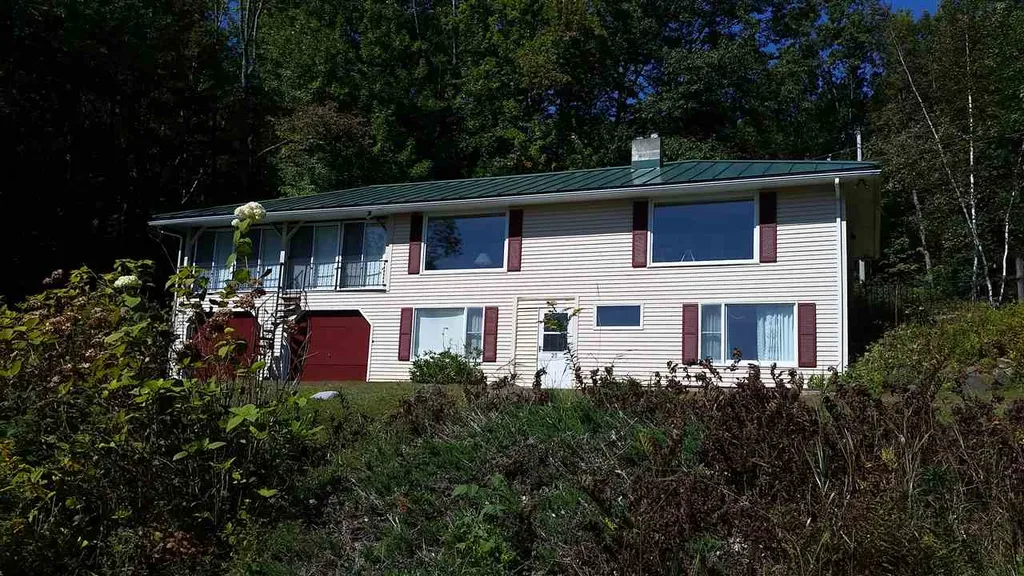 28 Morhouse Lane Enfield NH 03748