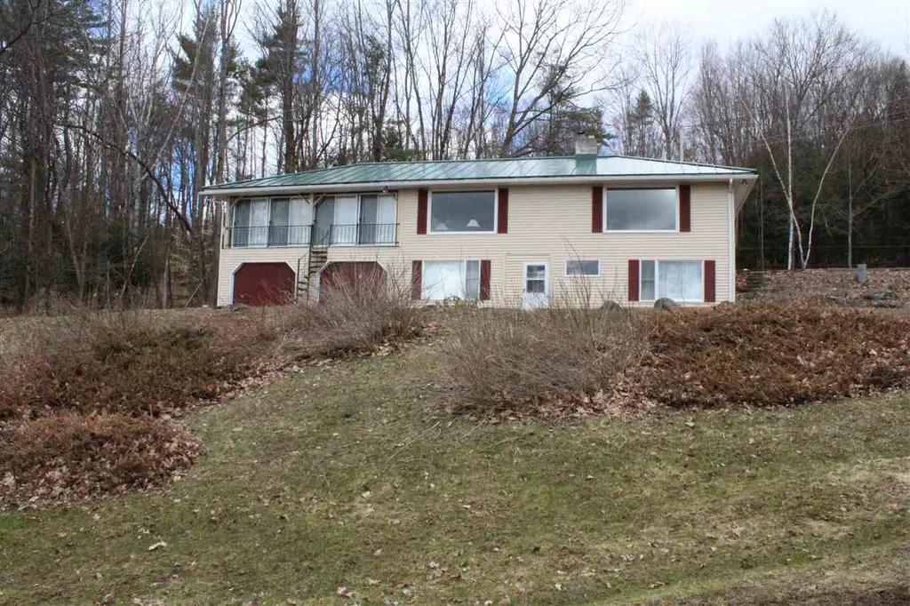 28 Morhouse Lane Enfield NH 03748