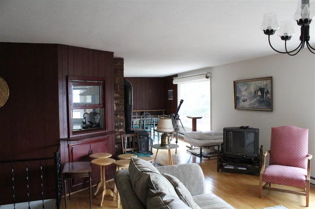 28 Morhouse Lane Enfield NH 03748