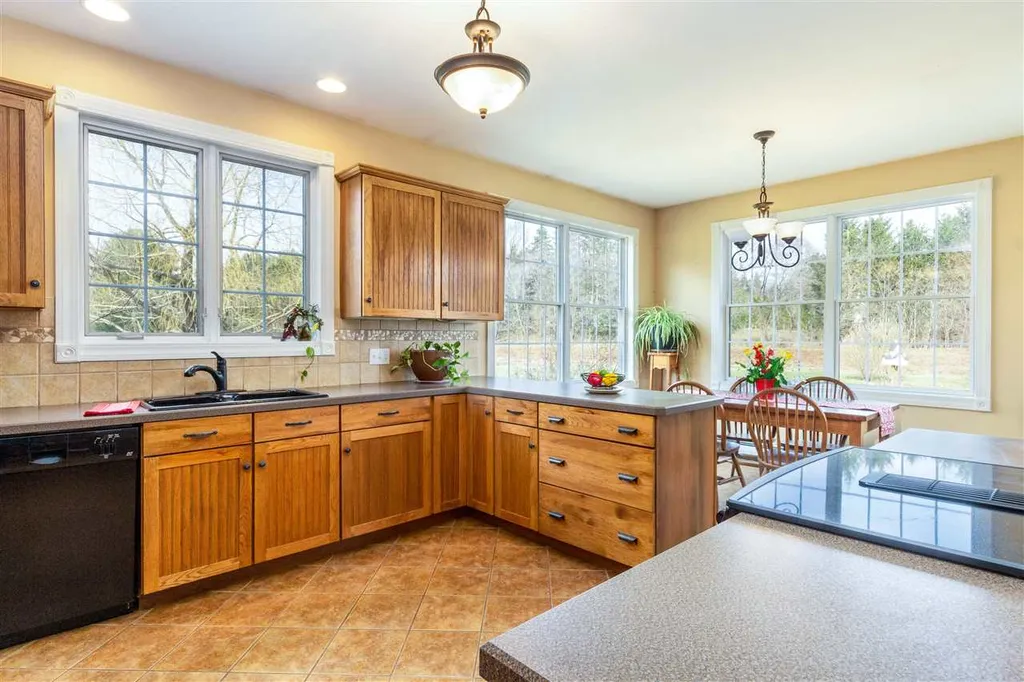 83 Wheeler Lane Richmond VT 05477