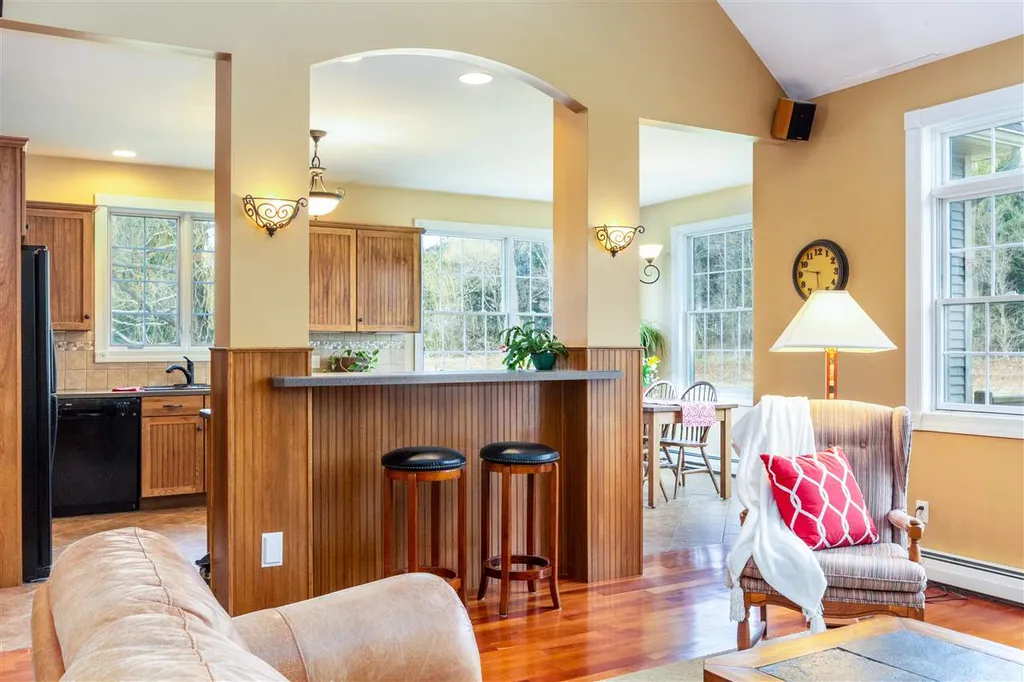 83 Wheeler Lane Richmond VT 05477