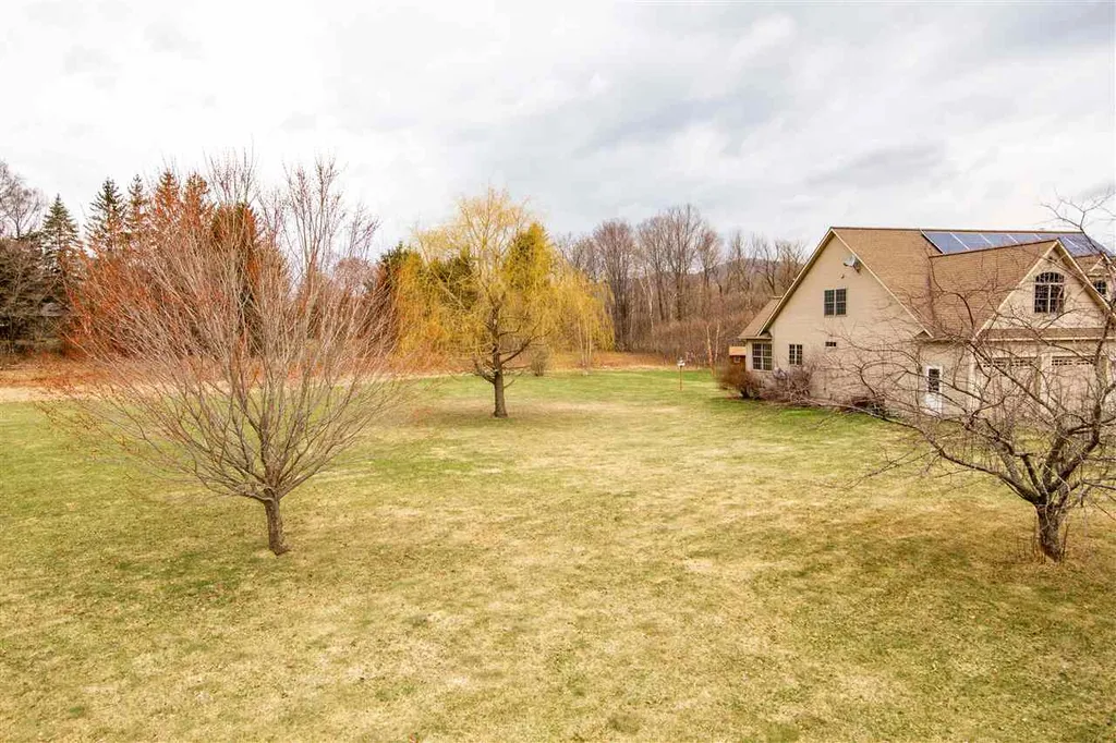 83 Wheeler Lane Richmond VT 05477