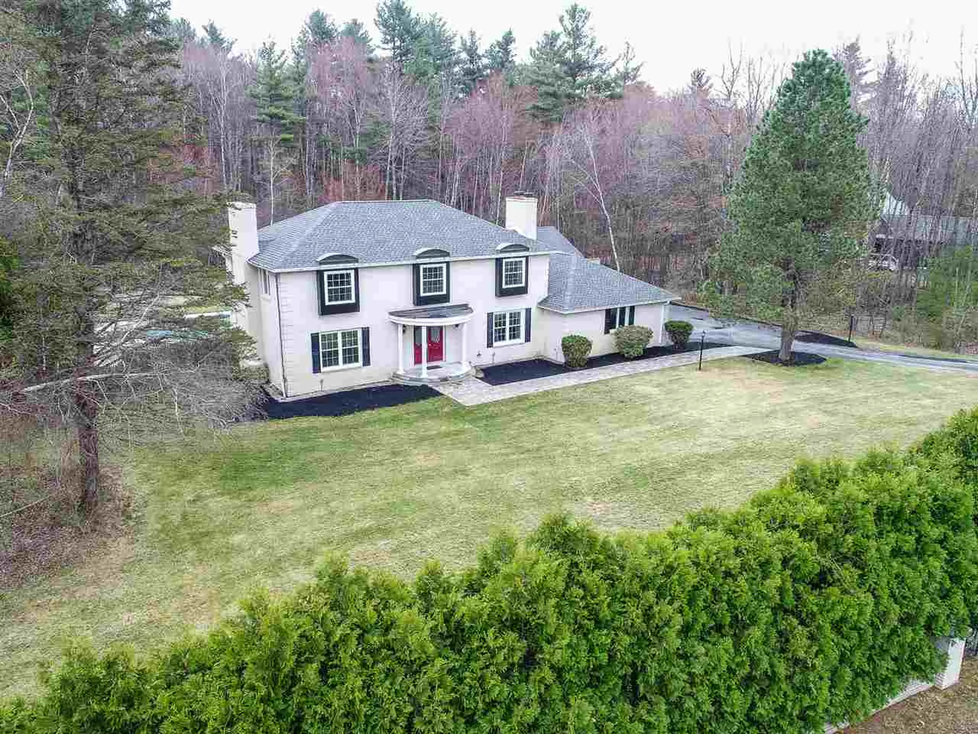 20 Blackbird Drive Bedford NH 03110