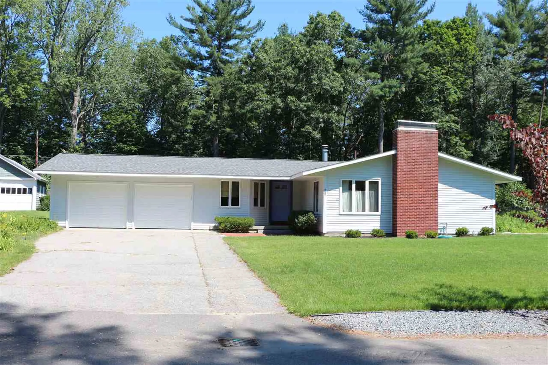 22 Swart Terrace Nashua NH 03064