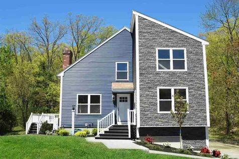 17 Briarwood Drive Salem NH 03079