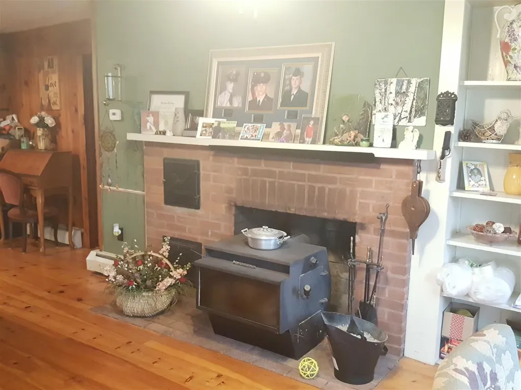 387 Warwick Road Winchester NH 03470