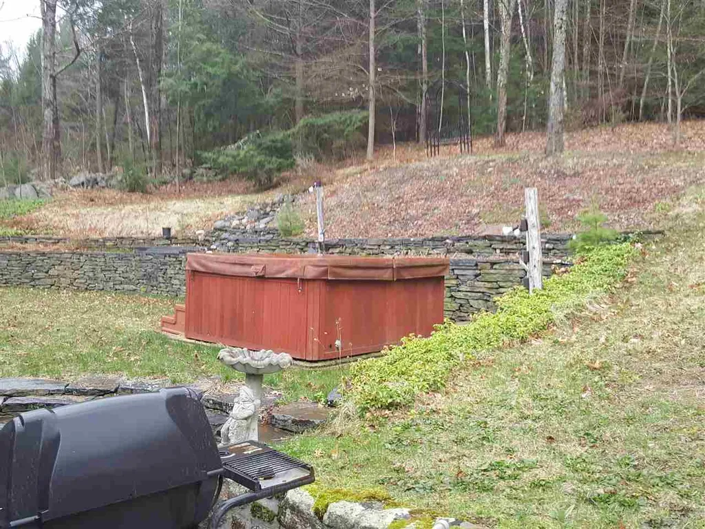 387 Warwick Road Winchester NH 03470