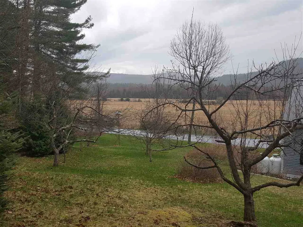 387 Warwick Road Winchester NH 03470