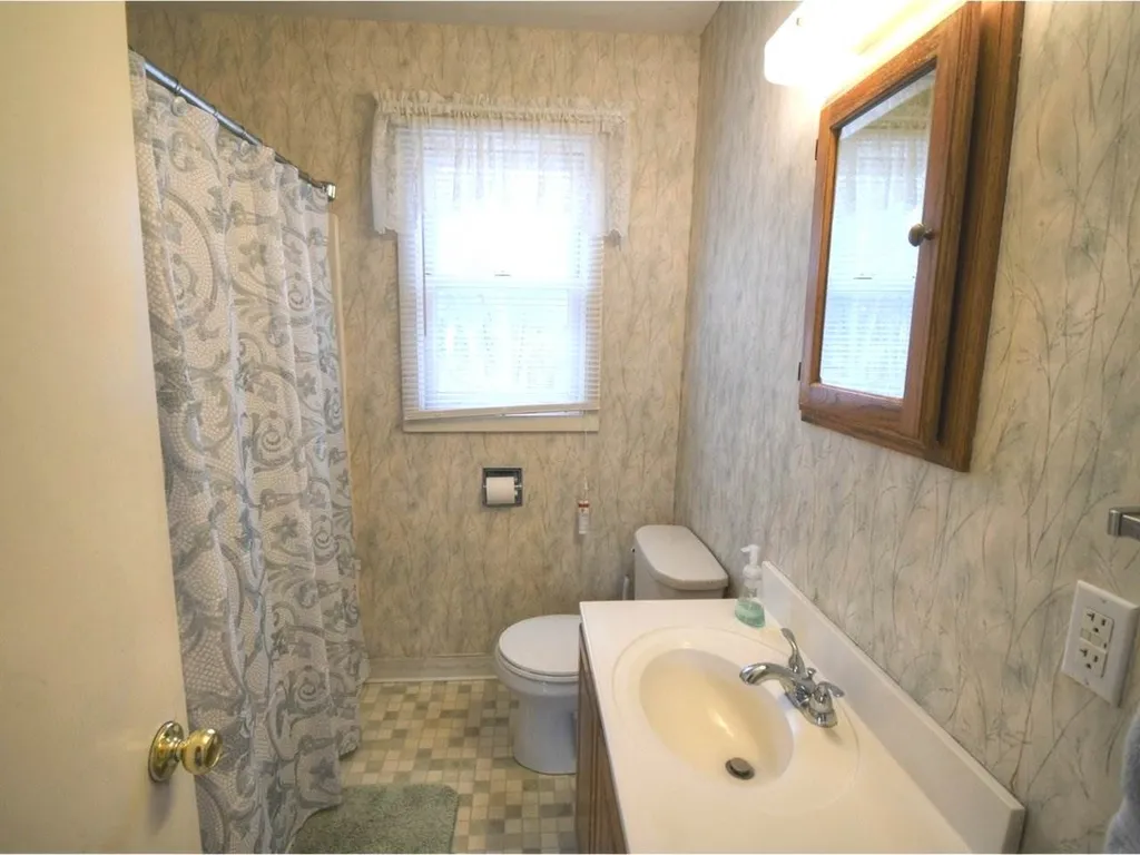 5 Duval Street South Burlington VT 05403