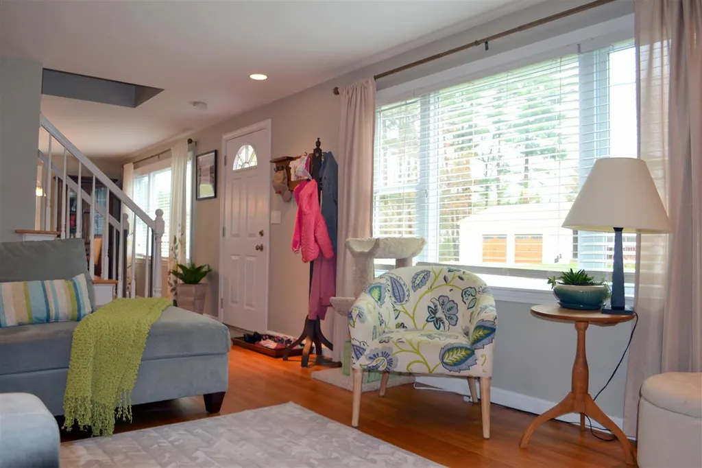 8 Westhill Drive Nashua NH 03062