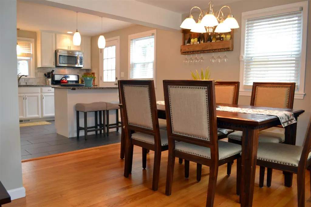 8 Westhill Drive Nashua NH 03062