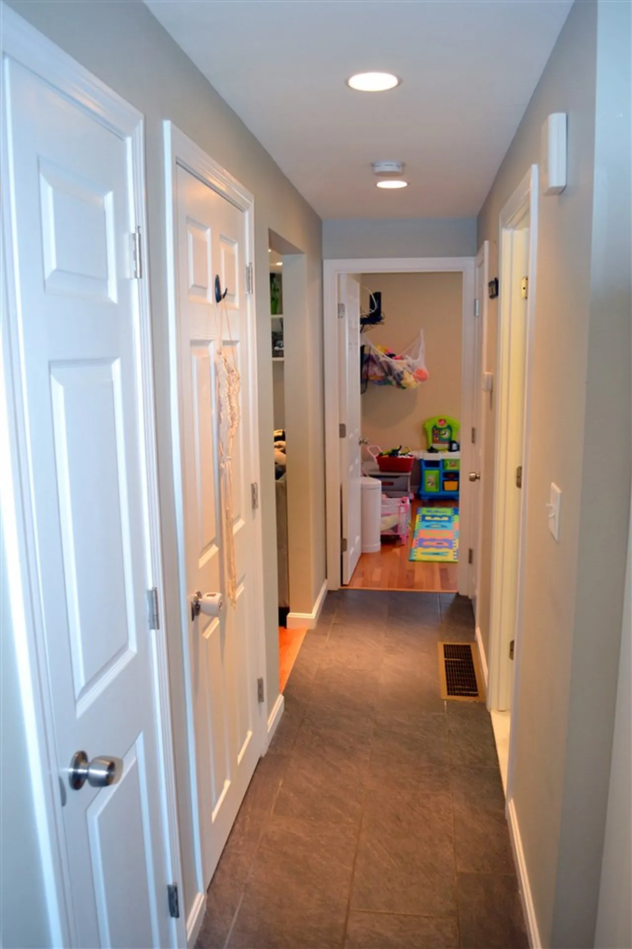 8 Westhill Drive Nashua NH 03062