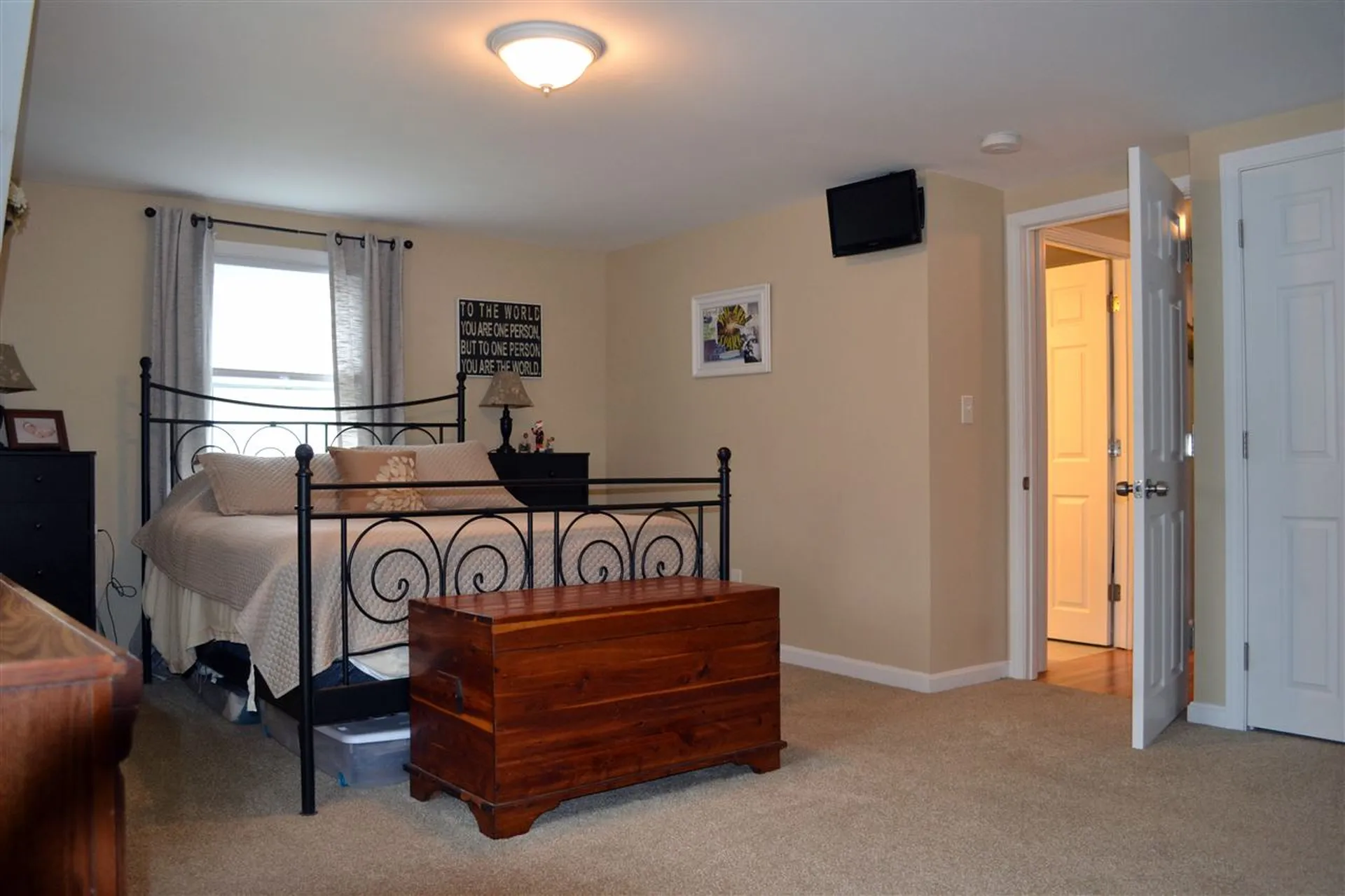 8 Westhill Drive Nashua NH 03062