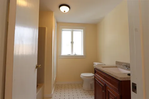 719 Ha'penny Road Peacham VT 05862