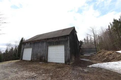 719 Ha'penny Road Peacham VT 05862