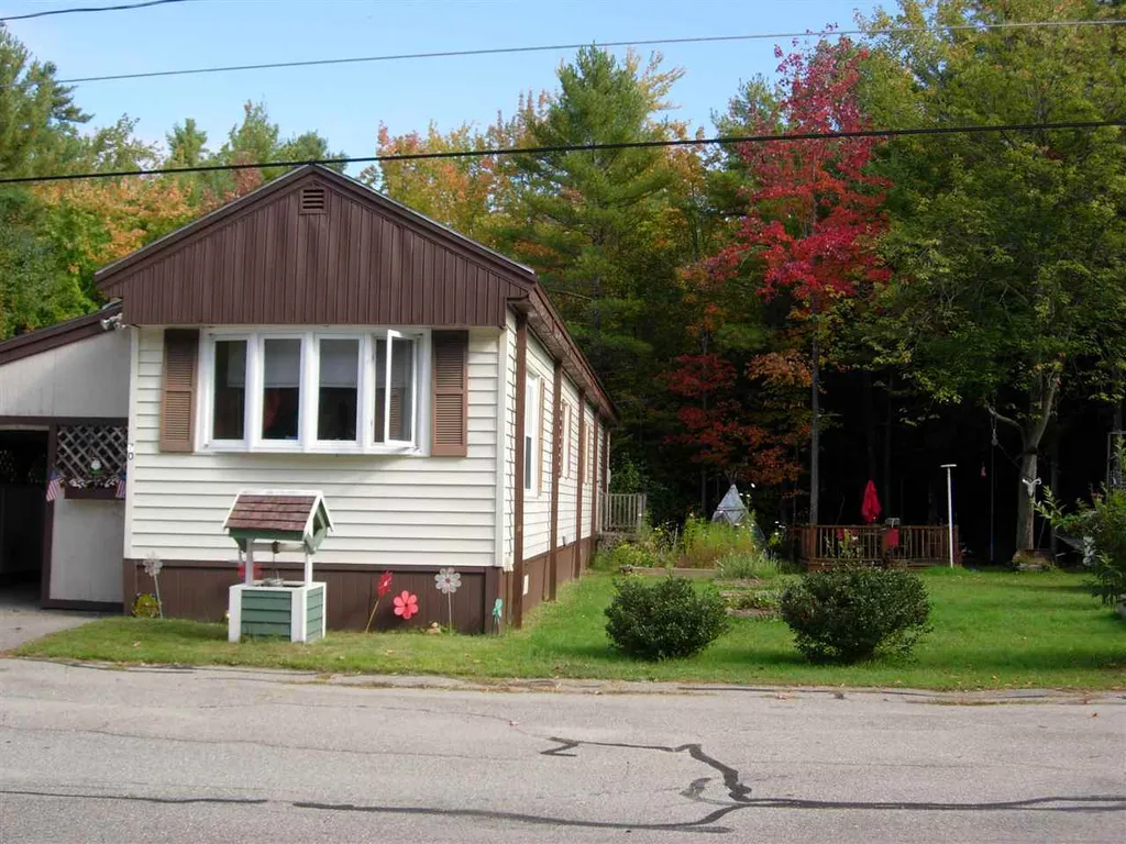 70 Moose Lane Rochester NH 03867