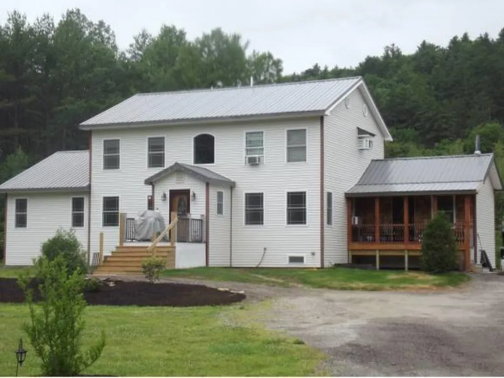 24 River Road Plymouth NH 03264