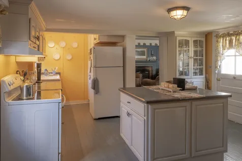 81 Old Settlers Road Alstead NH 03602