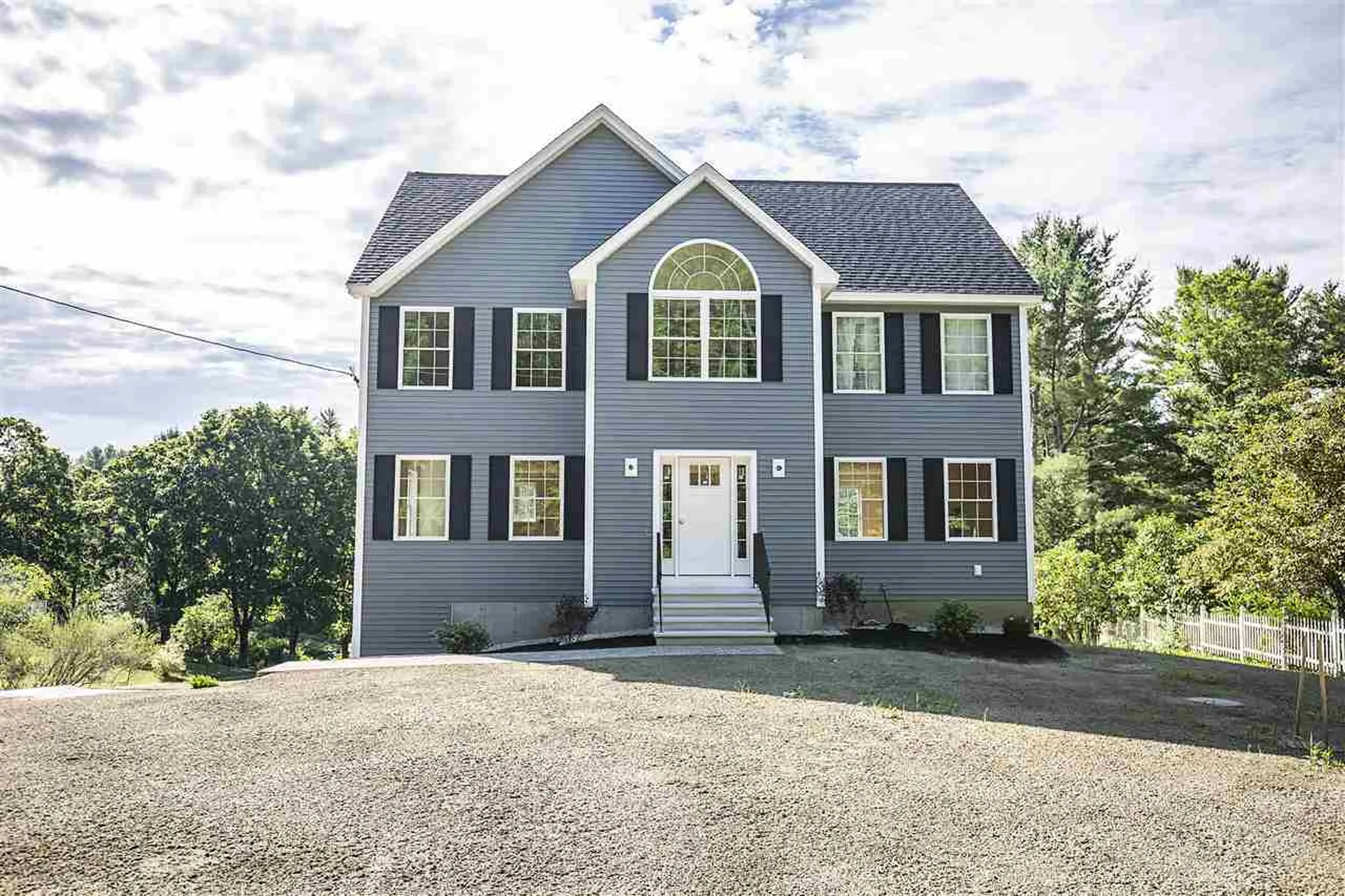 45 Bockes Road Londonderry NH 03053