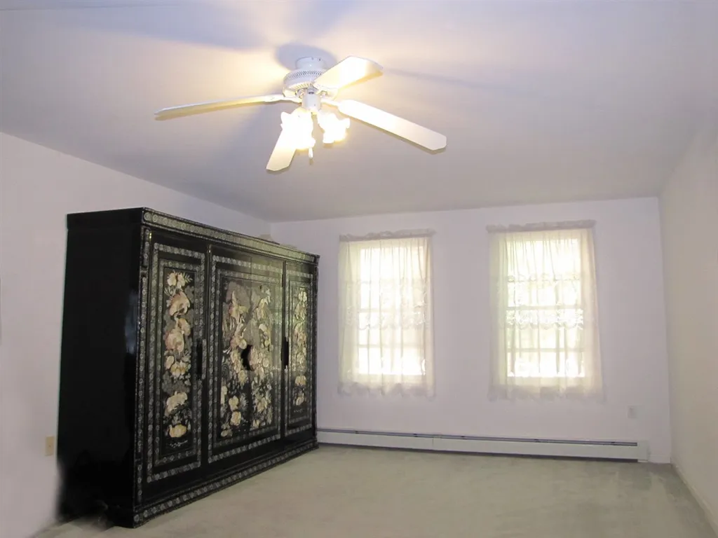8 Whittier Lane Lee NH 03861