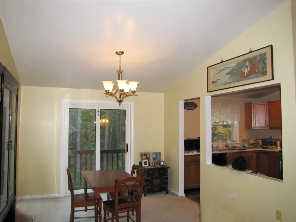 8 Whittier Lane Lee NH 03861