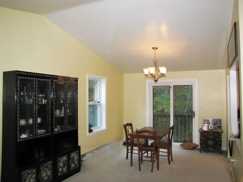 8 Whittier Lane Lee NH 03861