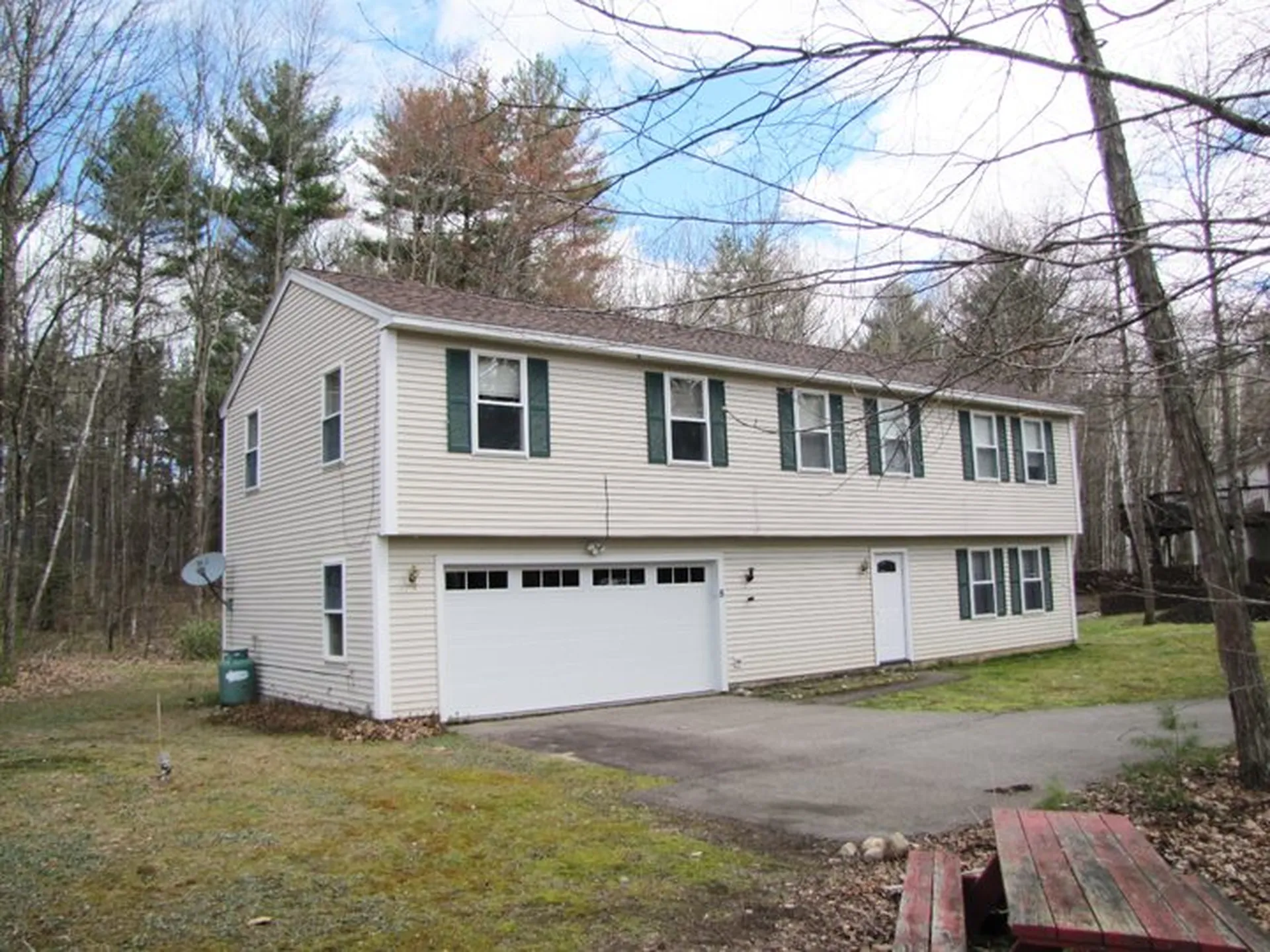 8 Whittier Lane Lee NH 03861