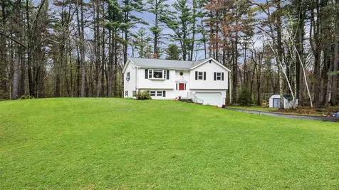 25 Circle Drive Litchfield NH 03052