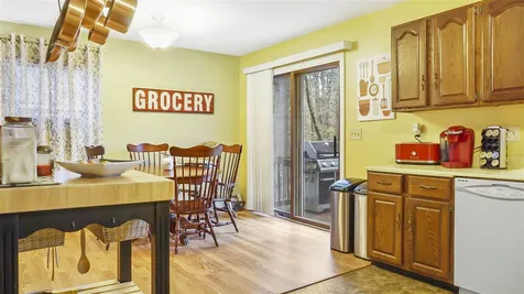 25 Circle Drive Litchfield NH 03052