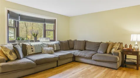25 Circle Drive Litchfield NH 03052