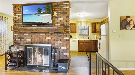 25 Circle Drive Litchfield NH 03052