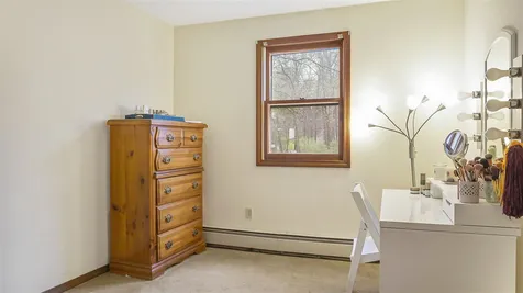25 Circle Drive Litchfield NH 03052