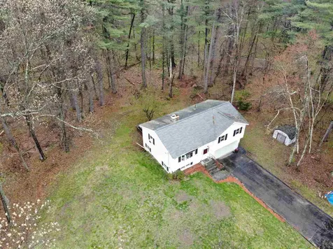 25 Circle Drive Litchfield NH 03052