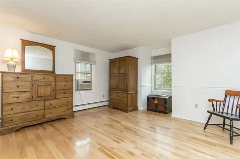 129 Wallace Road Goffstown NH 03045