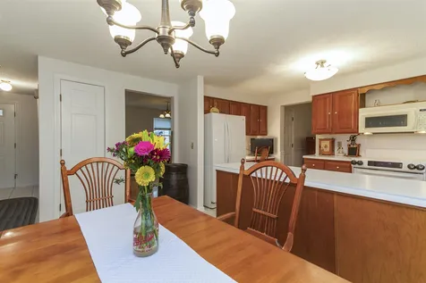 129 Wallace Road Goffstown NH 03045