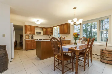 129 Wallace Road Goffstown NH 03045