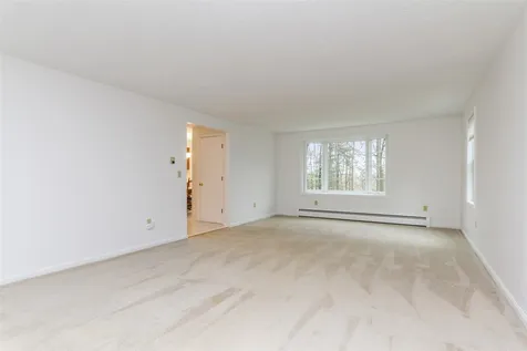 129 Wallace Road Goffstown NH 03045