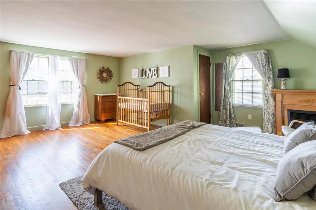 9 Fairmount Street Nashua NH 03064