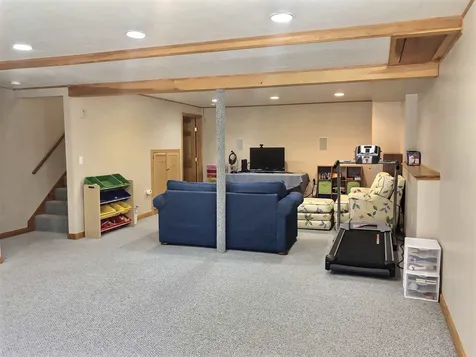 121 Sugarwood Lane Grantham NH 03753