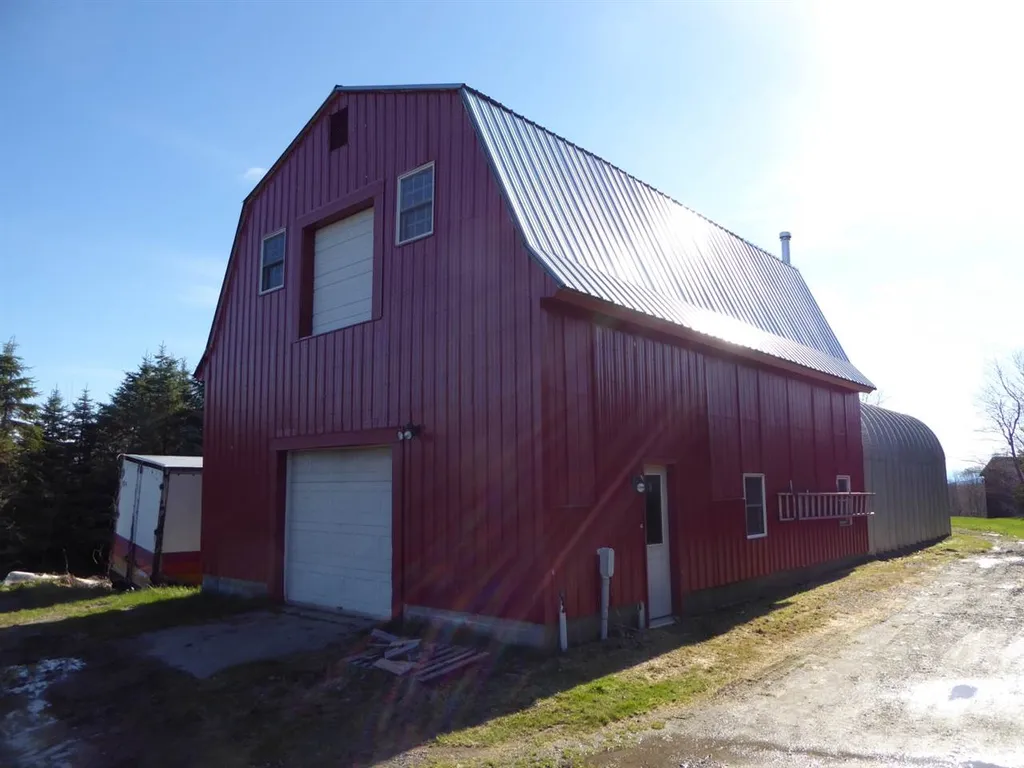 125 Place Road East Hinesburg VT 05461