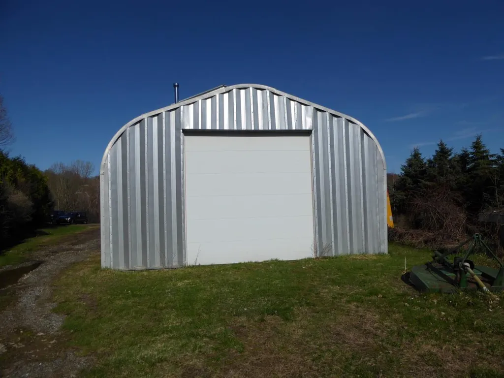 125 Place Road East Hinesburg VT 05461