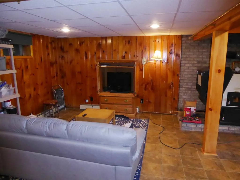 125 Place Road East Hinesburg VT 05461