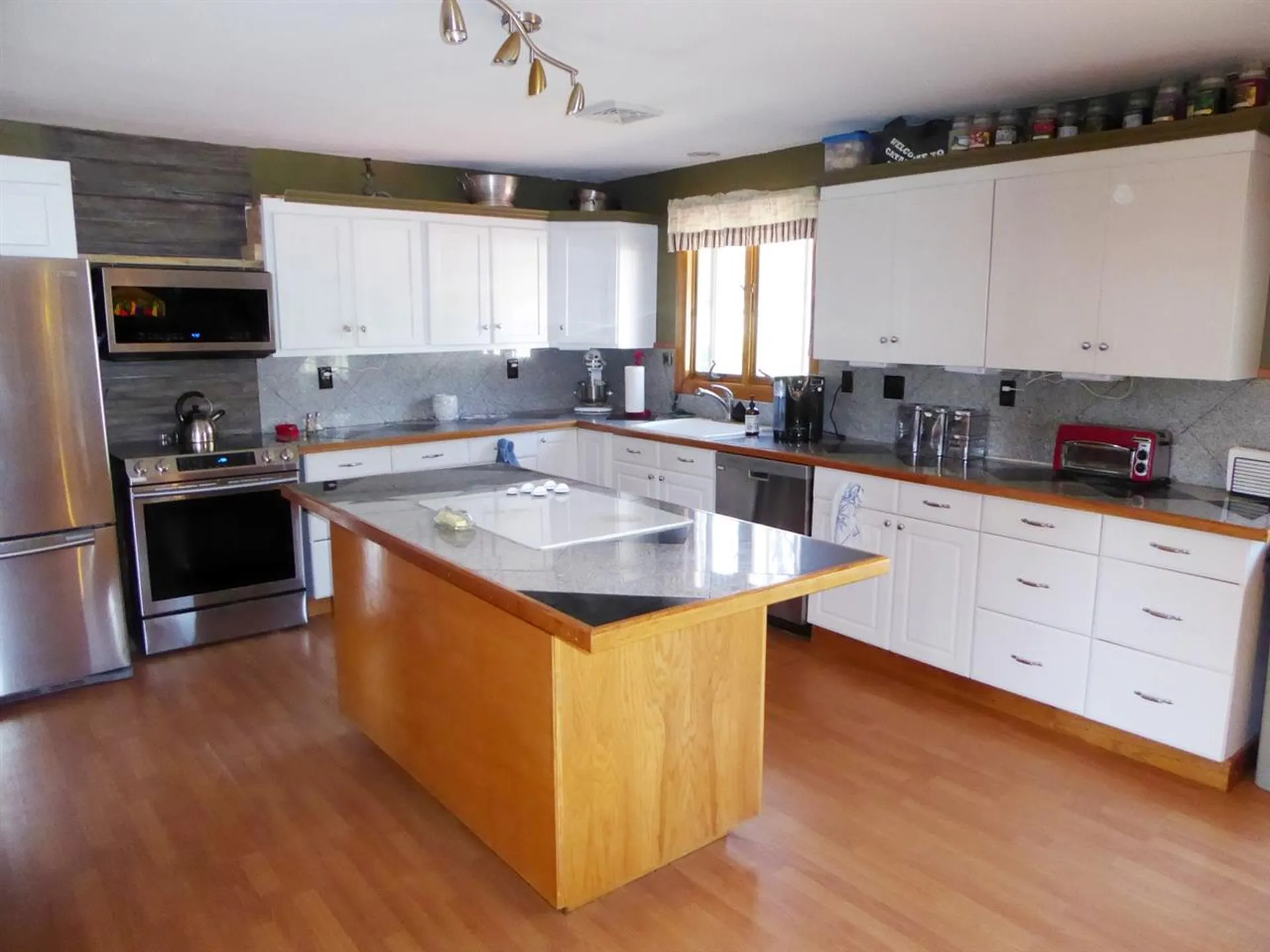 125 Place Road East Hinesburg VT 05461
