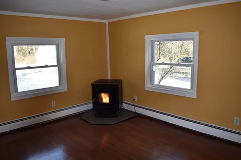 29 Peabody Street Lebanon NH 03766