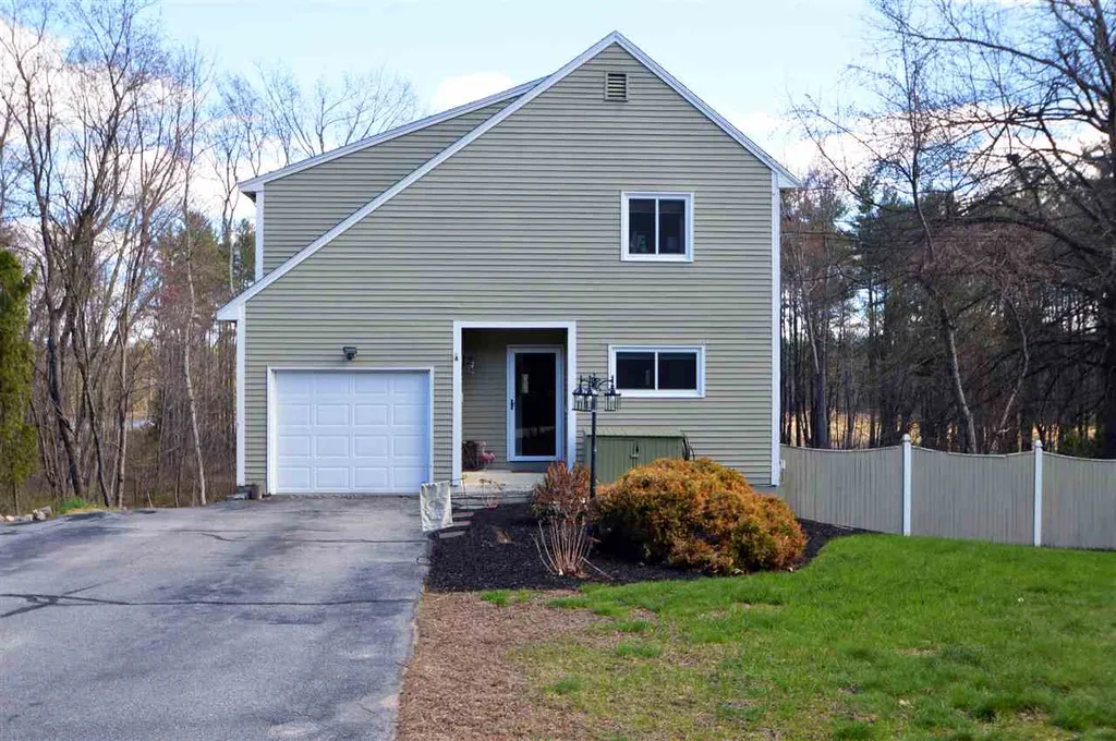 10 Mcquade Brook Road Bedford NH 03110