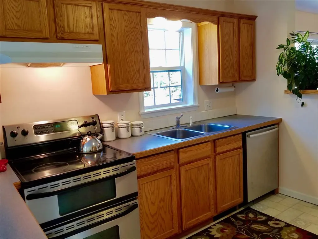 72 Westwood Drive Wolfeboro NH 03894