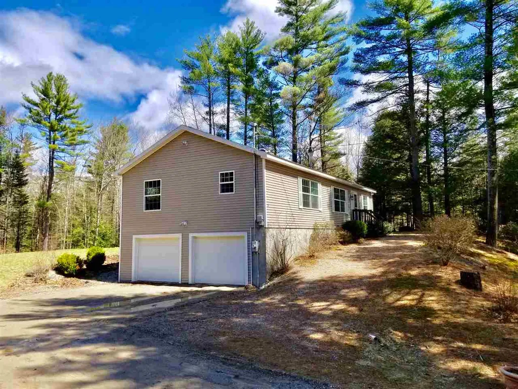 72 Westwood Drive Wolfeboro NH 03894